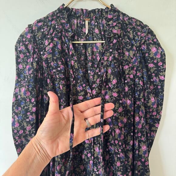 Free People Meant to Be Black Purple Floral Puff Sleeve Smocked Cotton Blouse S - Picture 11 of 15